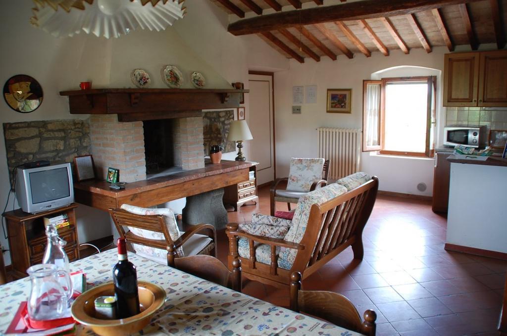 Due Piani Villa Barberino di Val dʼElsa Szoba fotó